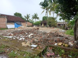 Pembangunan Alfamart di Desa Marga Karya Ditolak Warga