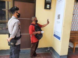 Polres Sumbawa Konsisten Terapkan Scan Barcode Peduli Lindungi