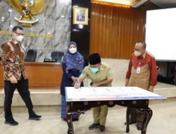 Bupati KSB Teken Komitmen Sakip Kategori BB Tahun 2022