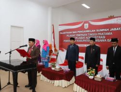 Bupati Lantik 12 Pejabat Struktural KSB