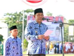 Di Hari Pendidikan Nasional, Bupati KSB Serahkan SK P3K