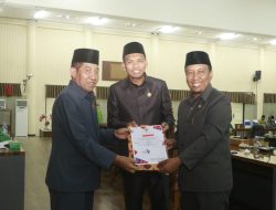 Soal Pandangan Umum Fraksi-fraksi DPRD KSB, Ini Jawaban Bupati