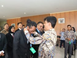 Sekda Lantik Himpunan Pramuwisata Indonesia KSB