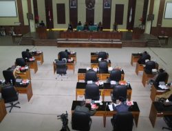 Fraksi-fraksi DPRD KSB Tanggapi Raperda APBDP 2023