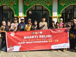 Peringati HUT Bhayangkara ke 78, Kapolsek Brang Rea Lakukan Baksos Religi