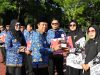 Bupati KSB Serahkan Hadiah Juara Anugerah Inovasi Daerah 2025
