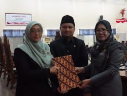 Inilah Jawaban Bupati KSB Terhadap Pemandangan Umum Fraksi-Fraksi DPRD